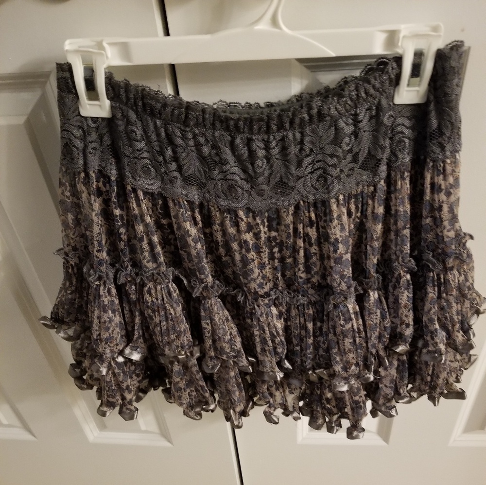 Rachael and Chloe ruffled layered mini skirt